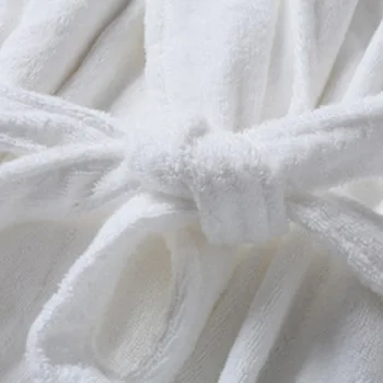CYNTHRA Pižamą Moterų Žiemos Medvilnės Vidutinio Ilgio, Storio Gobtuvu Cold-Proof ilgomis Rankovėmis Didelio Dydžio Moteriškos Sleepwear Chalatas