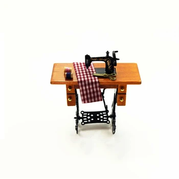 Derliaus Siuvimo Mašinos Modelis Mini Lėlių Miniatiūros Modeliavimas Baldai su Sriegiu Žirklės 