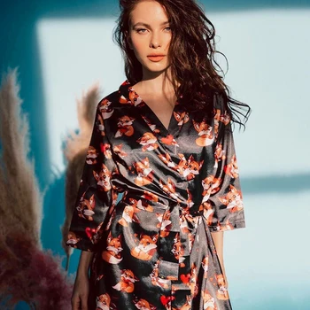 HECHAN Puikus Modelis V-Kaklo Satino Pižama Moterys Tris Ketvirčio Rankovės Wrap Chalatai Sleepwear Seksualus naktiniai drabužiai Ponios Vasaros 2020 m.