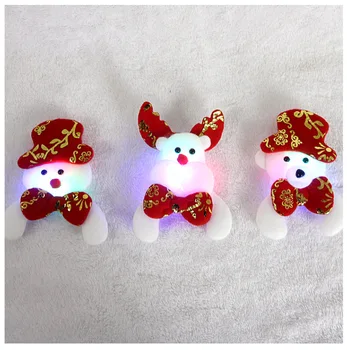 Kalėdų LED Šviesos Šviesos Pin Staigius Sagės Pliušinis Sniego Elnių Kalėdų Šalis Ornamentu tiekimo Kalėdos naudai