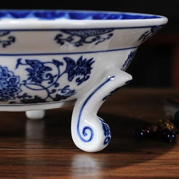 Kinijos stiliaus mėlynos ir baltos spalvos porceliano trikojo vaisių plokštė, vaisių, saldainių, vaisių plokštė kambarį restoranas patiekalas Kinijos apdaila