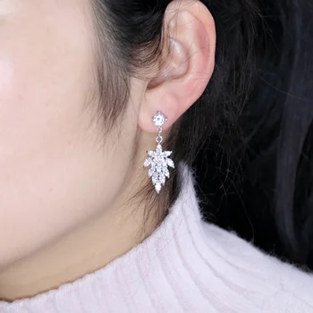 Korėjos auskarai Imituojamas moissanite mados kutas sidabro auskarai vestuves bearrings moterims