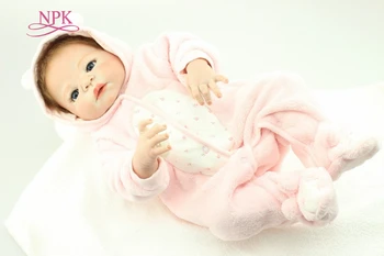 NPK NAUJO dizaino hotsale tikroviška nekilnojamojo touch kūdikių lėlės Rožinis pliušinis kostiumas mados lėlės Kalėdų dovana