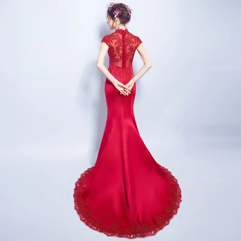Plus size cheongsam kinų stiliaus tradicinio siuvinėjimo 2017 m. moteris ilgai nėrinių raudona vestuvių qipao suknelės aukštos kokybės undinė